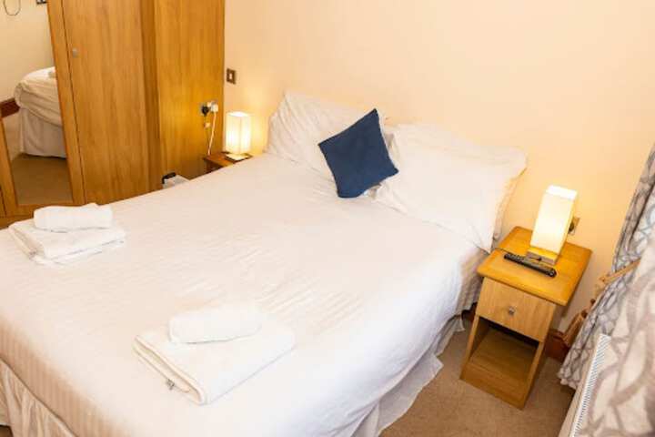 Room 10 of 49