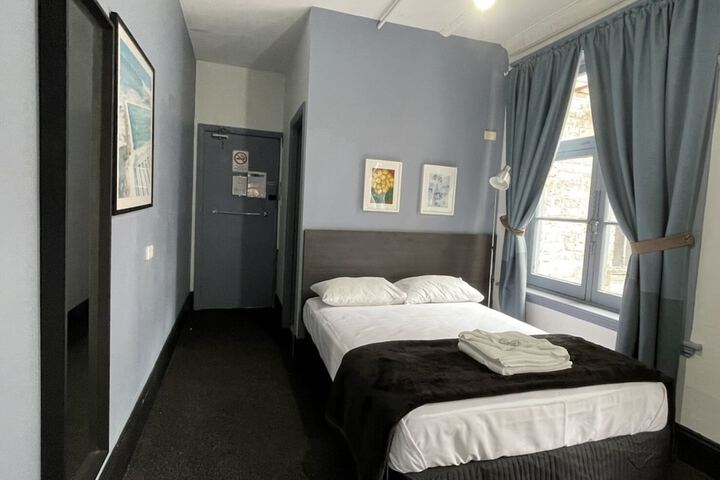 Room 12 of 31