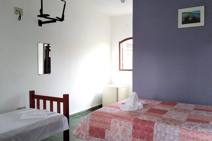 Room 4 of 20