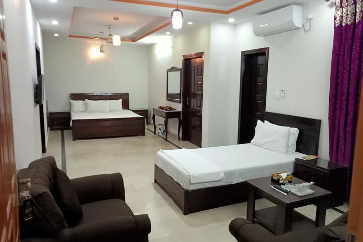 Room 5 of 14