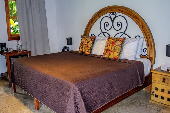Room 28 of 95