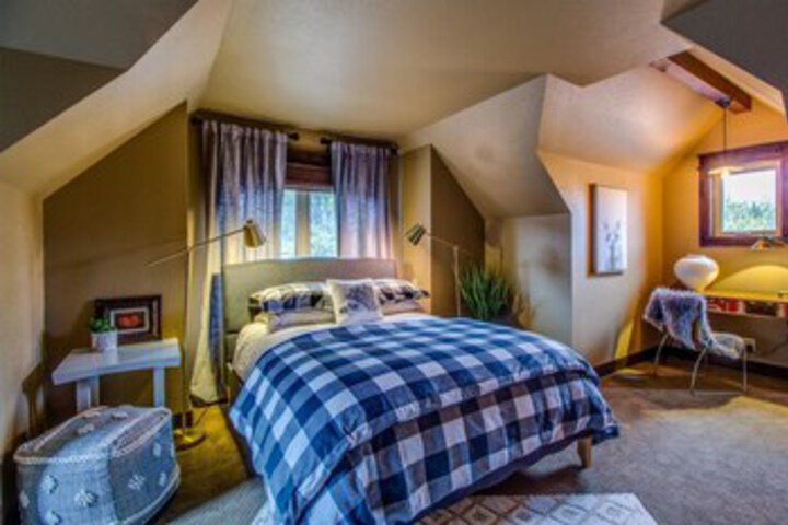 Room 26 of 29