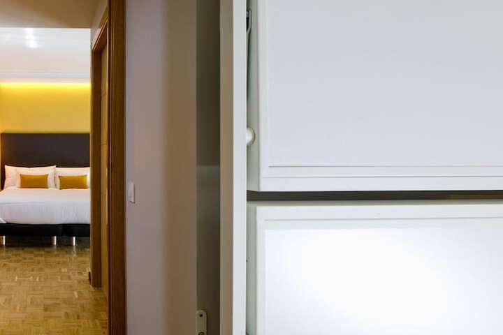 Room 8 of 32