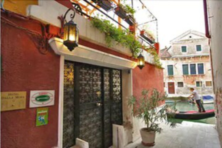 Hotel 15 of 17