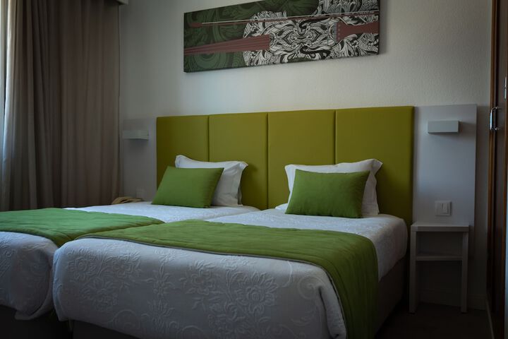 Room 10 of 44