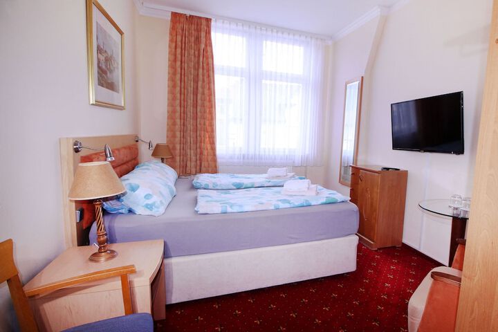 Room 14 of 42