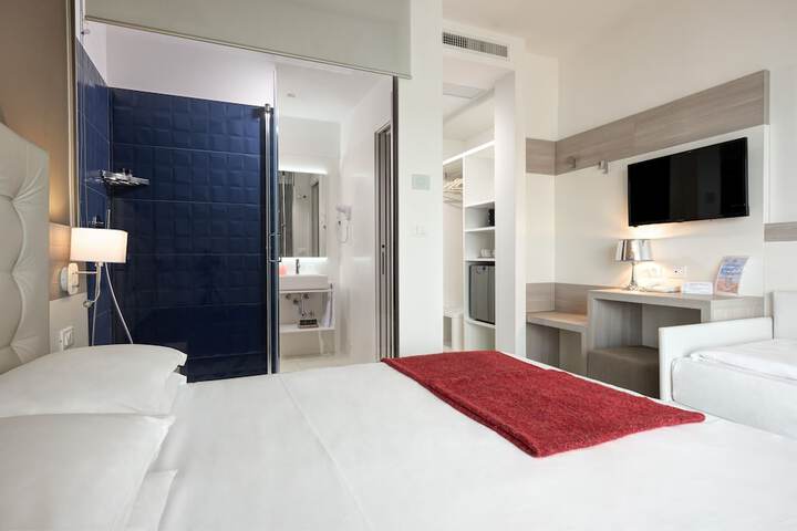 Room 51 of 125