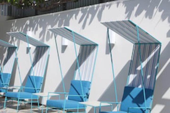 Hotel Exterior 229 of 255