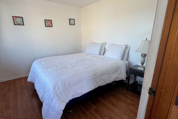 Room 9 of 43