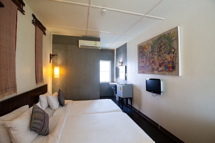 Room 25 of 89