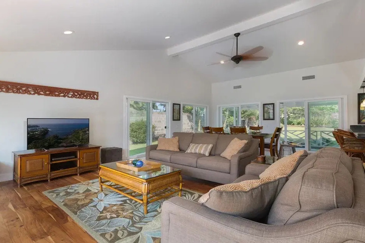 Photo of Heeia Bay Beach Bungalow