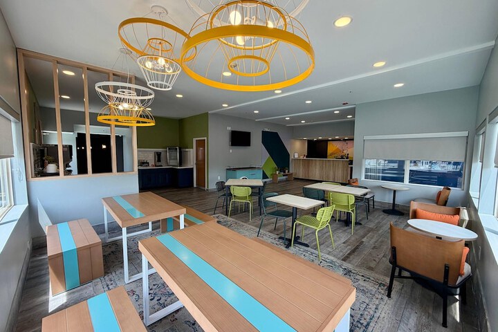 Guest Lobby