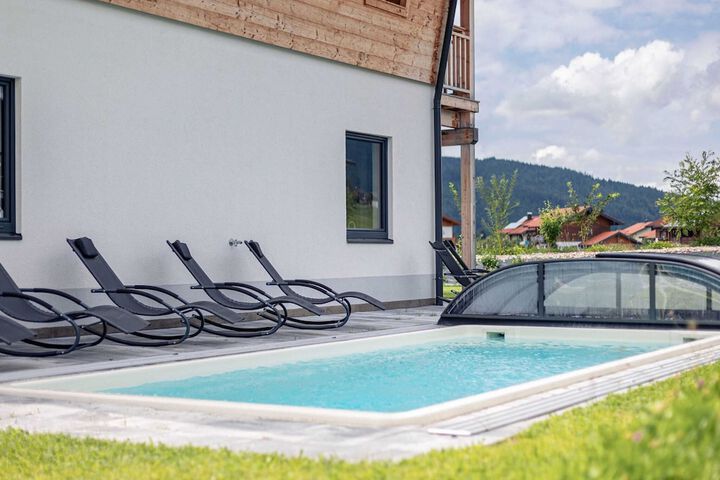 Pool 56 of 112