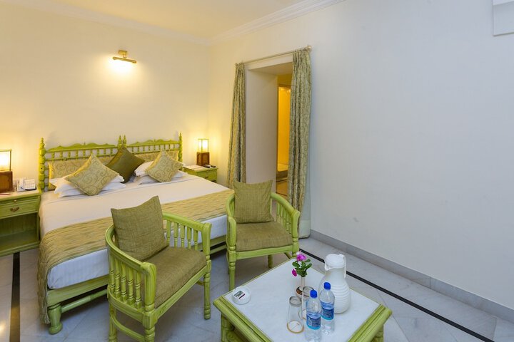 Room 29 of 66