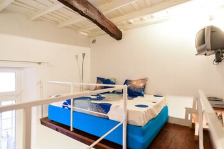 Room 18 of 19