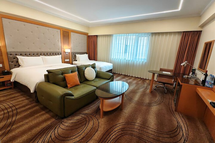 Room 21 of 65