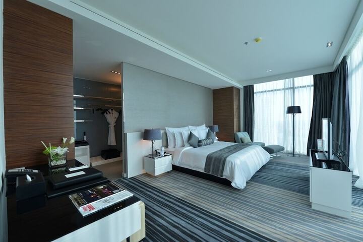 Room 7 of 68