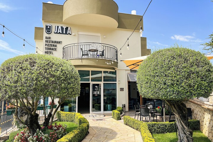 Hotel 65 of 70