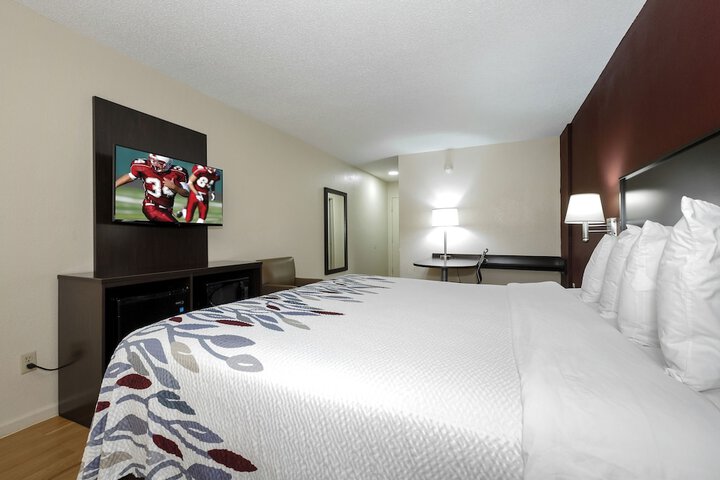Superior King Bed (14 of 14)
