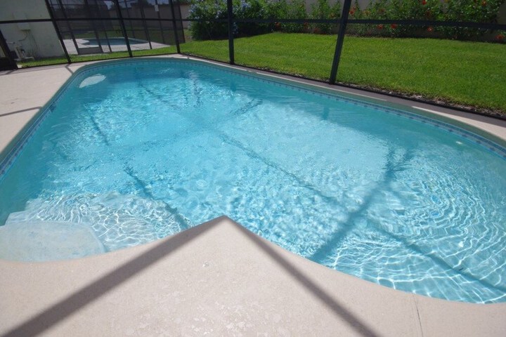 Pool 20 of 39