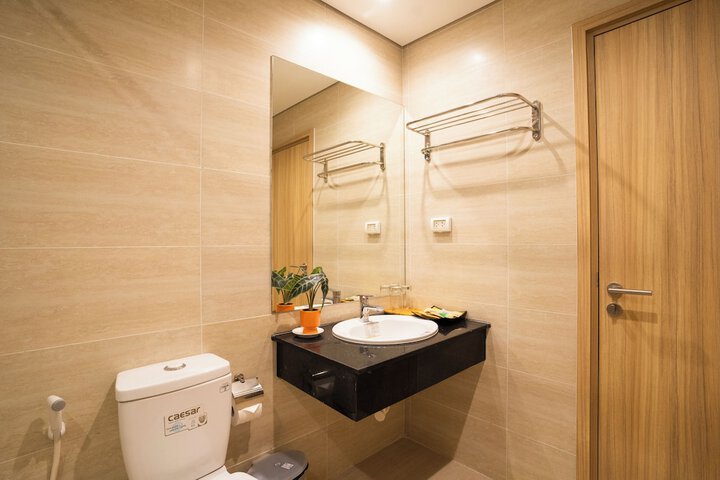 Room 35 of 49