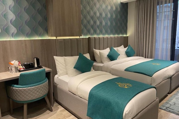Room 18 of 42