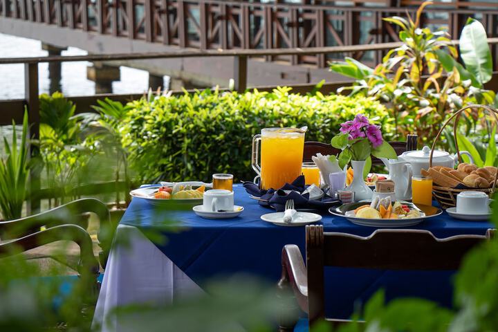 Breakfast/Coffee Service 40 of 59