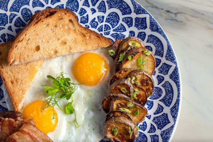 Breakfast meal