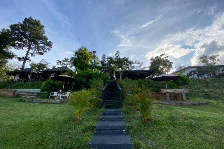 Hotel 81 of 86