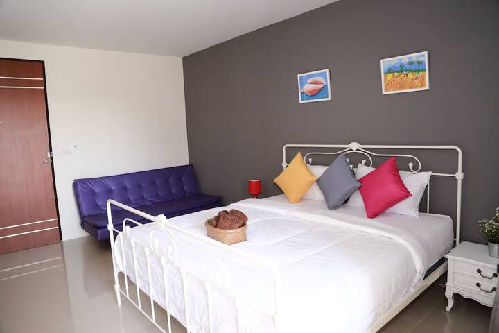Room 16 of 94