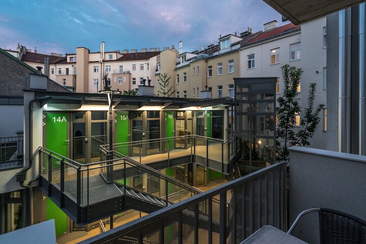 Smart Nano Living – Wien Hauptbahnhof - self check-in