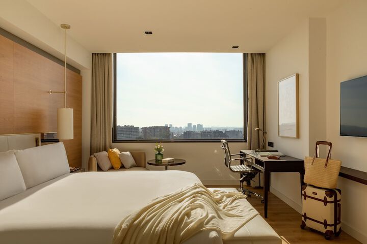 Room 15 of 129