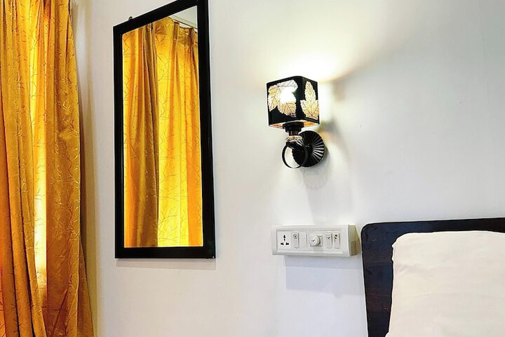 Room 63 of 132