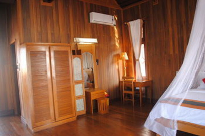 Room 17 of 60