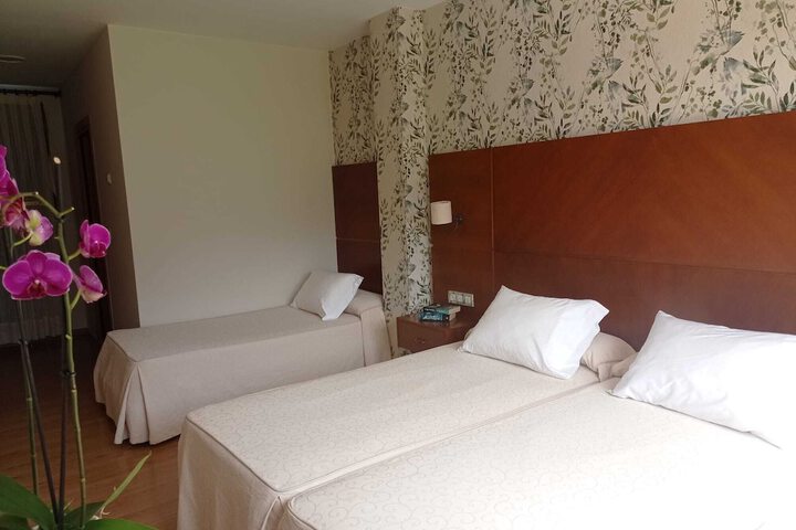 Room 3 of 45