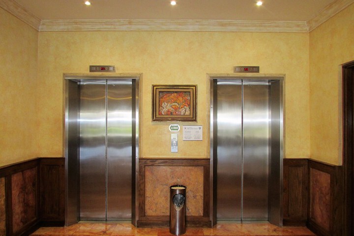 Hotel Interior 6 of 131
