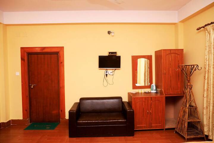 Room 27 of 66