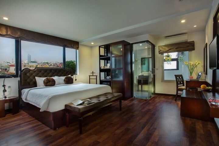 Room 21 of 61