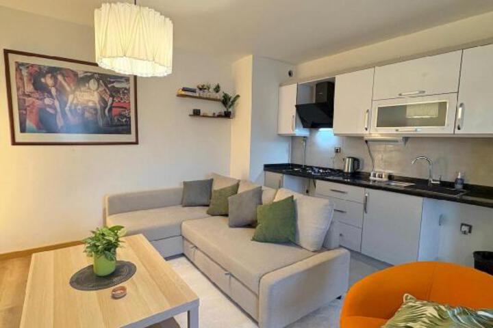 10 Mins to Takism - Cenrtal & New Modern Flat
