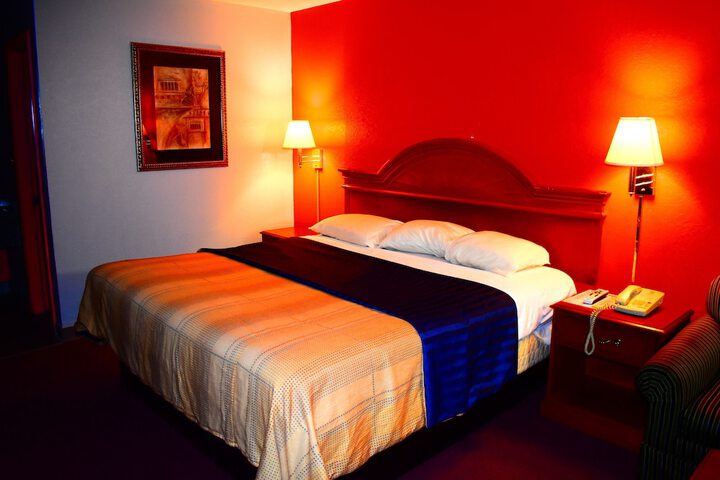 Standard | King Bed (2 of 8)