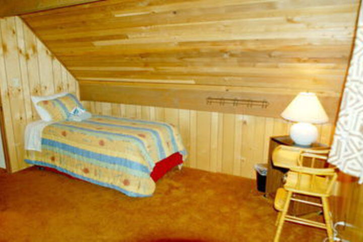 Room 62 of 697
