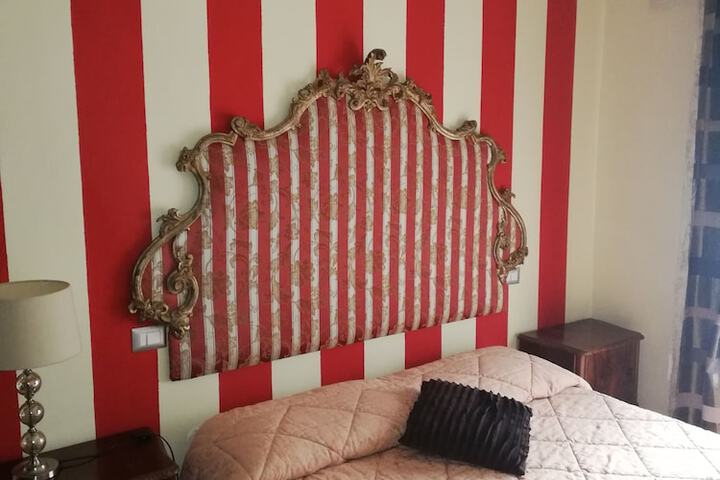 Room 11 of 112