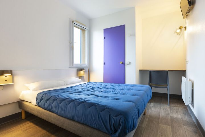 Room 4 of 11