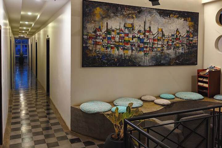 Hotel 5 of 177