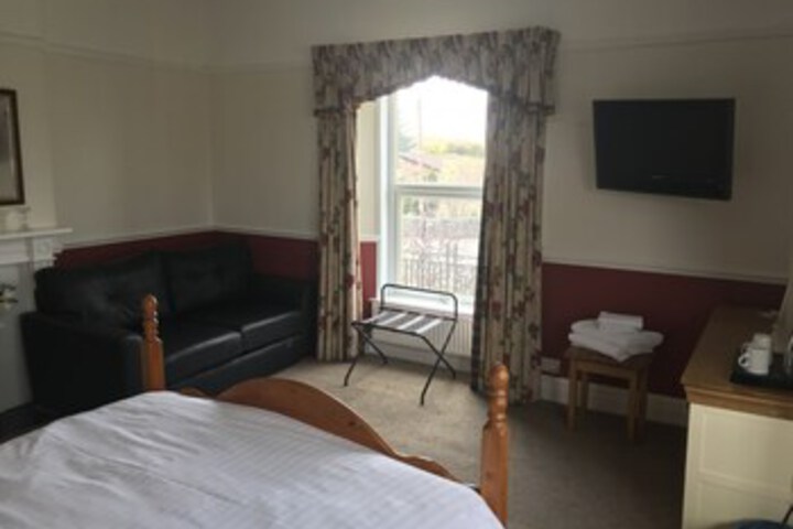 Room 43 of 85