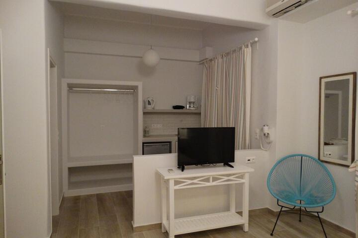 Room 12 of 43
