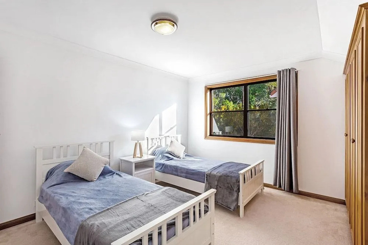Room 2 of 15