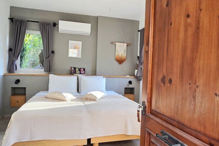 Room 10 of 71