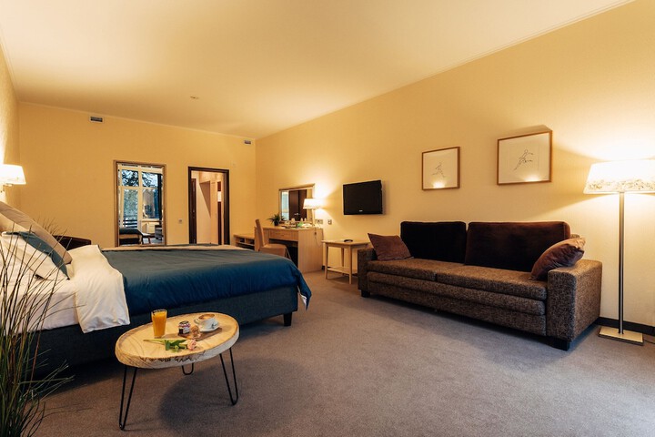 Room 15 of 123