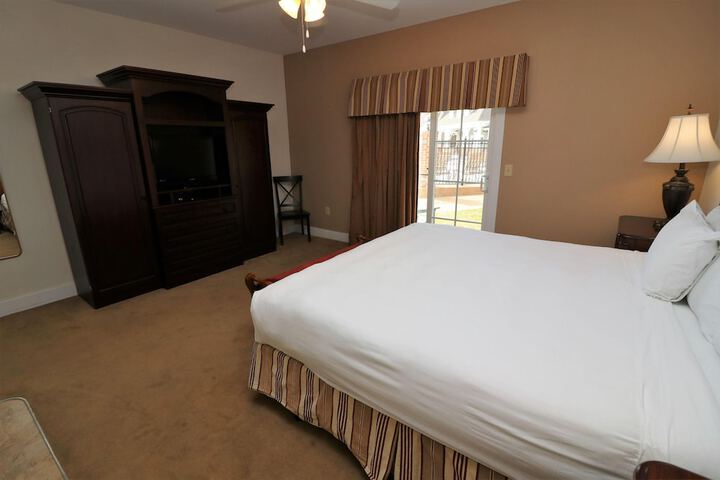Room 10 of 126